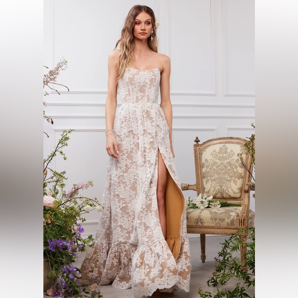NWT V. Chapman Charlotte Lace Strapless Maxi Gown in Ivory